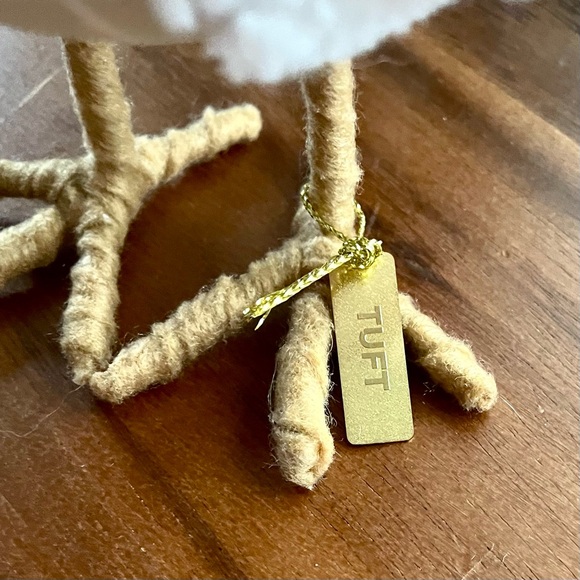 TARGET Spritz Featherly Friends **TUFT ~ 2024** The Easter Bunny Bird - Picture 7 of 8